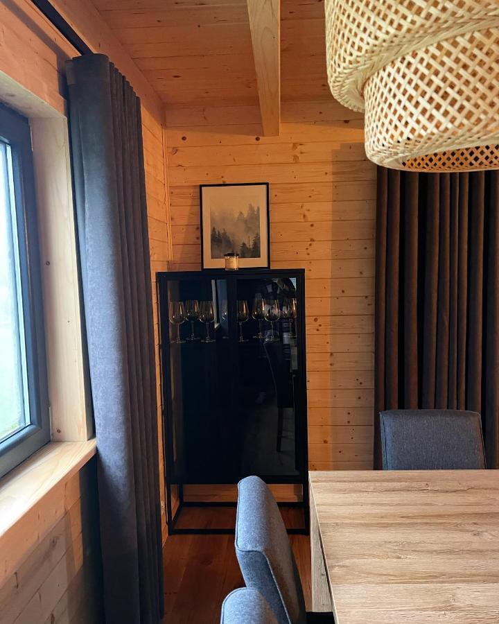 Aparthouse *